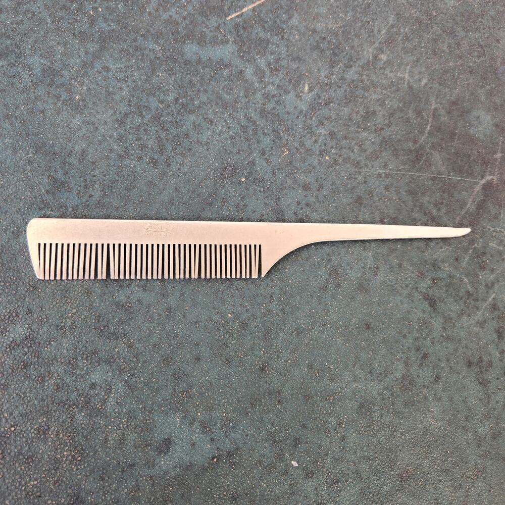Vintage Solo Canada Metal Rat Tail Hair Comb Collectible